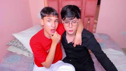 Angel and Jeff online show from November 28, 7:33 am