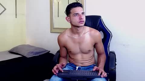 Angel Dusstt online show from November 25, 12:18 pm