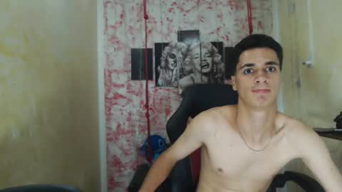 angel_lopez2 online show from January 21, 10:51 pm