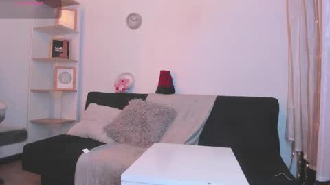 Angel online show from November 23, 5:18 am