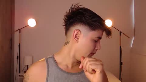 Angel online show from February 5, 9:11 pm