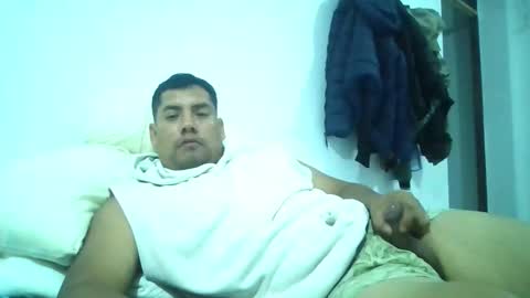 angeldavid90 online show from December 17, 3:36 am