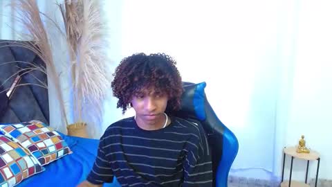 Angel online show from December 3, 8:59 pm