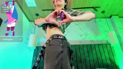 Snapshot of angell__dustt chatting on October 1, 4:38 am Angell Dust online show from October 1, 4:38 am