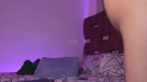 Angelo I work from home this is my room  online show from September 14, 5:42 am