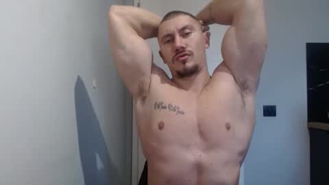  ------- SEX SHOW WITH GUYS AND GIRLS  MUSCLE SHOW online show from February 23, 8:44 am
