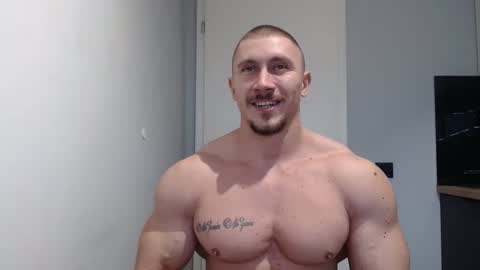  ------- SEX SHOW WITH GUYS AND GIRLS  MUSCLE SHOW online show from December 25, 11:33 am