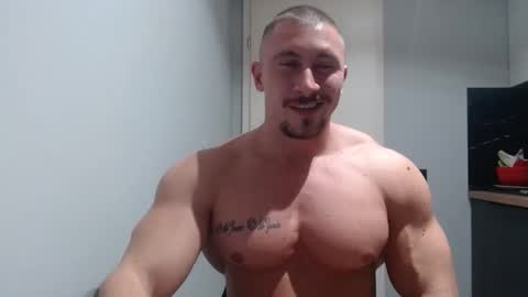  ------- SEX SHOW WITH GUYS AND GIRLS  MUSCLE SHOW online show from November 21, 5:34 pm