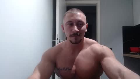  ------- SEX SHOW WITH GUYS AND GIRLS  MUSCLE SHOW online show from November 5, 5:48 pm