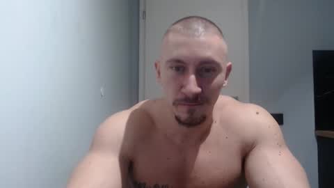  ------- SEX SHOW WITH GUYS AND GIRLS  MUSCLE SHOW online show from January 27, 6:20 pm