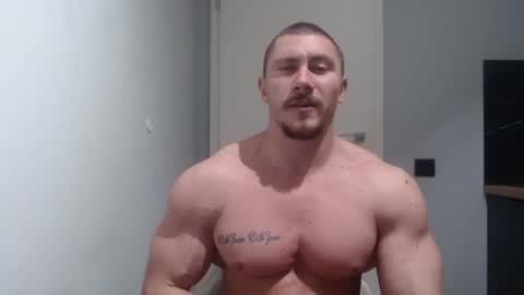  ------- SEX SHOW WITH GUYS AND GIRLS  MUSCLE SHOW online show from March 11, 7:47 pm