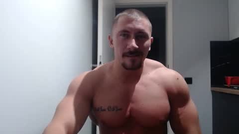  ------- SEX SHOW WITH GUYS AND GIRLS  MUSCLE SHOW online show from October 25, 6:42 pm