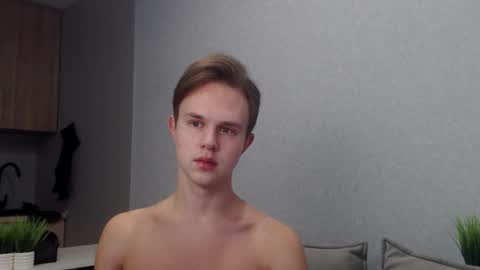 Angel online show from November 1, 8:07 am