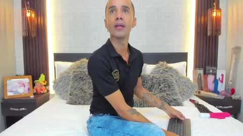  Anghel Stone  online show from May 20, 1:56 am