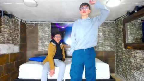 anghelytos online show from October 6, 3:11 am