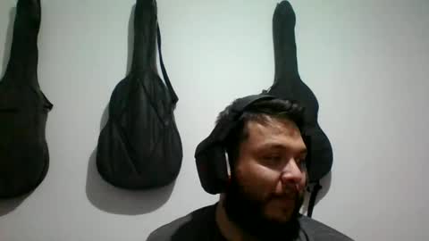 lion kennedy independent model moderator online show from October 8, 4:39 am