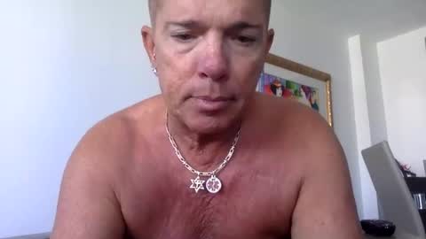 anoaklawnguy online show from March 2, 2:47 pm