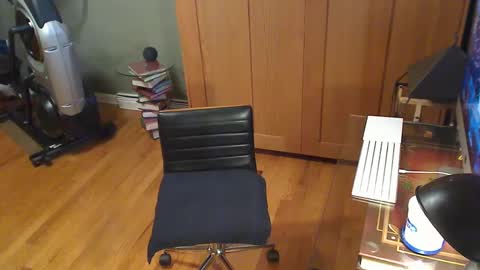 anoaklawnguy online show from October 1, 4:00 pm