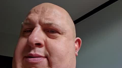 ant197509 online show from January 7, 1:54 pm