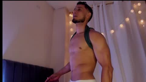 Adonys Creeb online show from September 17, 5:19 am