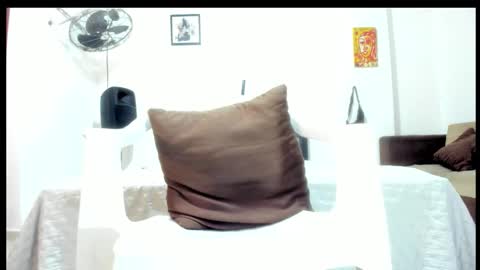 Juan Camilo online show from January 6, 1:20 am