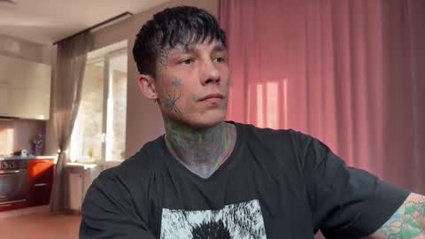 Tom online show from March 6, 8:33 am