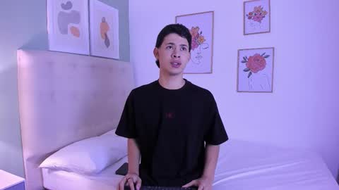 Apolo twink online show from December 14, 7:21 pm