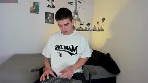 Snapshot of ares_johnsonn chatting on December 19, 2:57 pm Ares online show from December 19, 2:57 pm