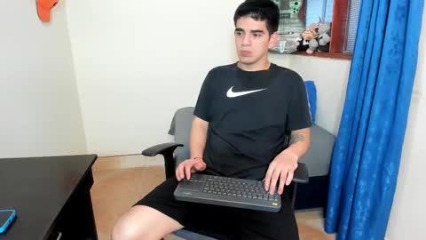 Snapshot of ares_johnsonn chatting on February 24, 12:48 pm Ares online show from February 24, 12:48 pm