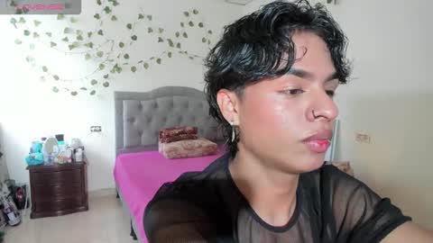 Snapshot of ariel_adan chatting on October 10, 6:24 pm ariel_adan online show from October 10, 6:24 pm