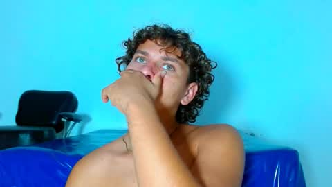 Ariel Aoir online show from March 27, 9:27 pm