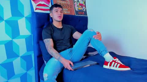 Ariies13 online show from December 2, 11:21 am