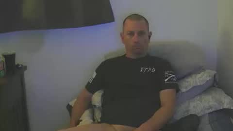 luv2benawty online show from April 16, 1:05 am