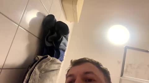 armyskater32 online show from October 14, 8:49 pm