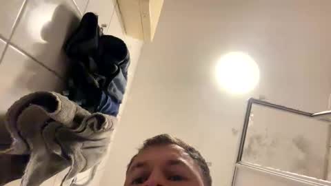 armyskater32 online show from October 29, 9:29 pm