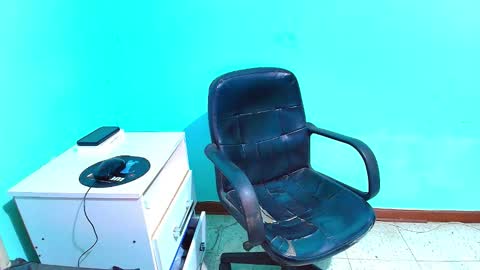 arnelux72 online show from February 18, 5:49 am