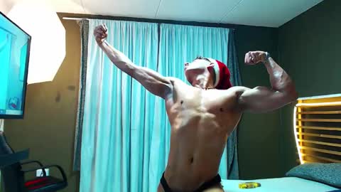 Arnold online show from December 4, 9:33 pm