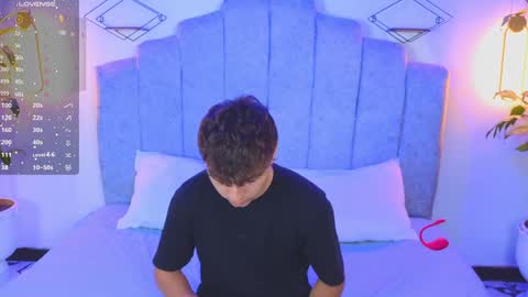 aron__cooper online show from February 3, 10:00 pm