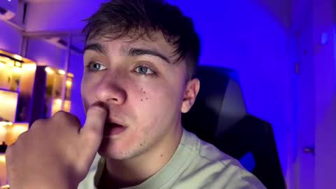 aron__cooper online show from September 18, 2:46 am