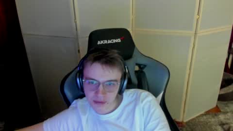 biggest penis  online show from December 15, 8:25 pm