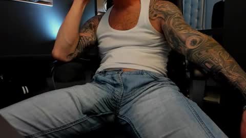 AronGrant online show from October 19, 11:24 am