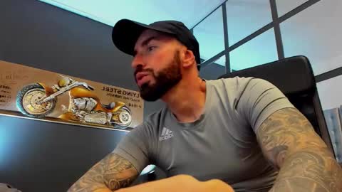 AronGrant online show from December 20, 10:33 am