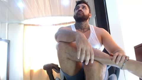 aronmiller online show from April 5, 6:59 pm