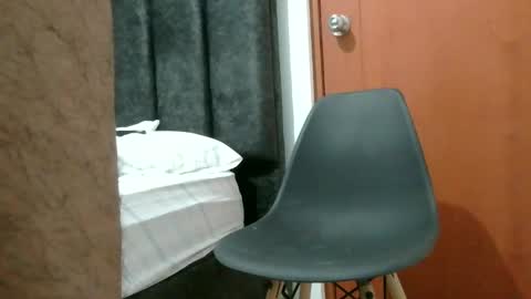 artur_jame online show from April 7, 3:28 am