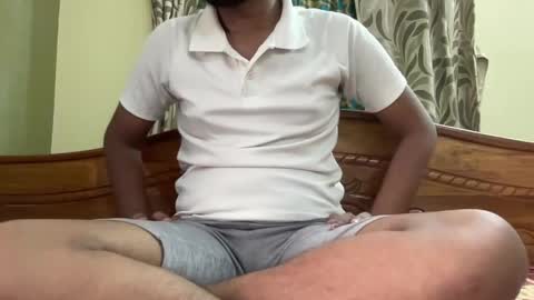 aryan_980763874 online show from May 15, 10:34 am