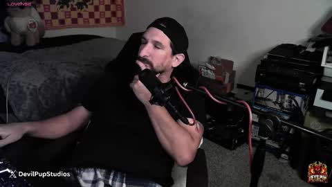 DevilPup75 online show from January 17, 9:01 am