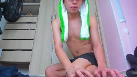 Asher online show from June 13, 3:04 am