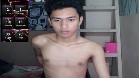 asian_ainsley69 online show from November 15, 10:23 pm
