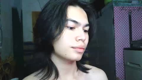 asian_babyboi online show from February 11, 3:50 pm