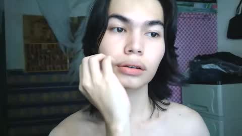 asian_babyboi online show from January 11, 8:07 am